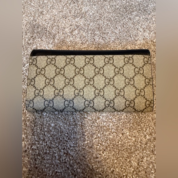 GG Black and Gold Crossbody Bag - Picture 7 of 7